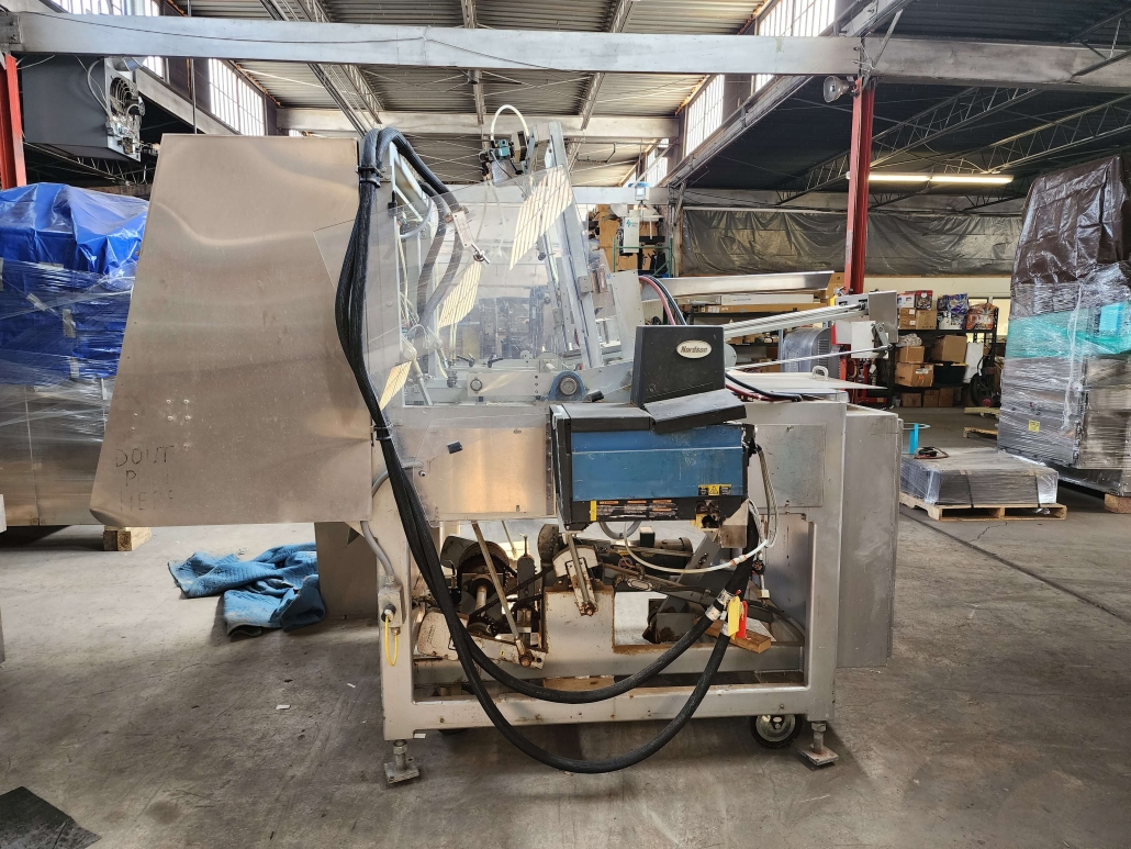 DOBEY TRAY FORMER MODEL 751 - Bakery Equipment & Controls